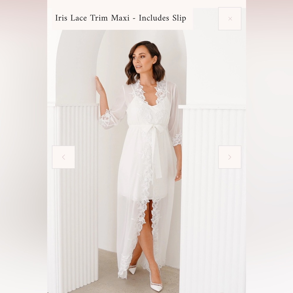 Le Rose - Lace Bridal Robe